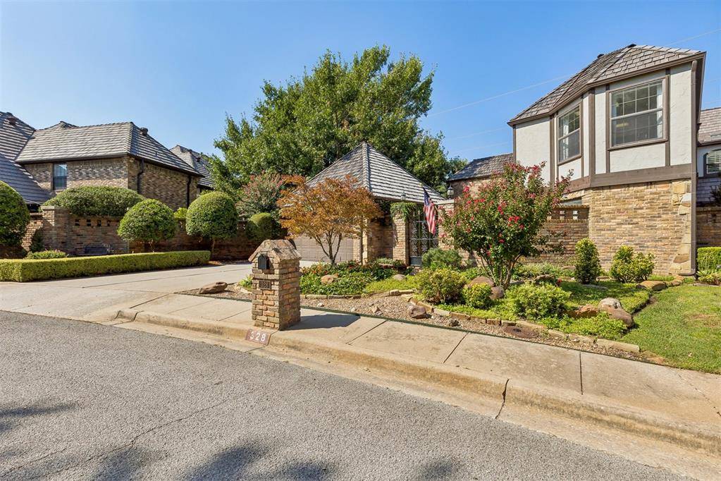 328 Windbrook DR, Norman, OK 73072