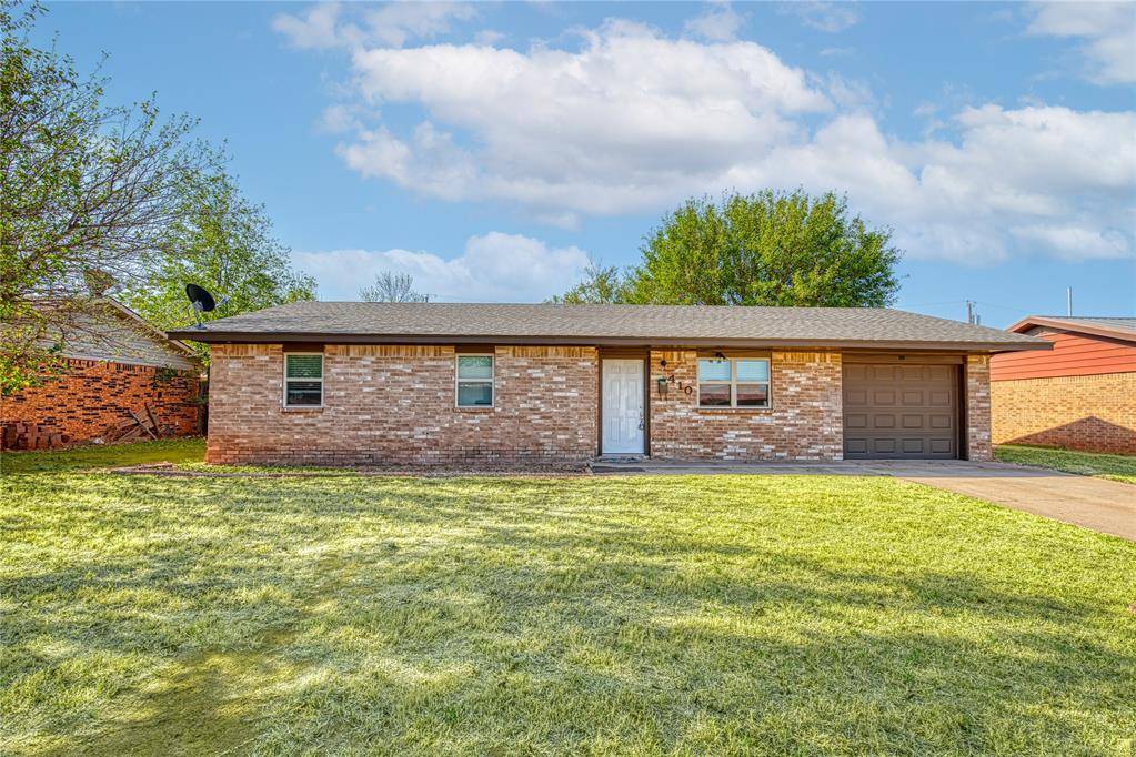 410 Hoover CIR, Elk City, OK 73644