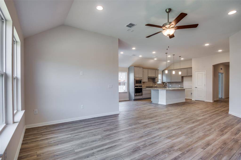 3108 Moldboard Drive, Mckinney, TX 75071