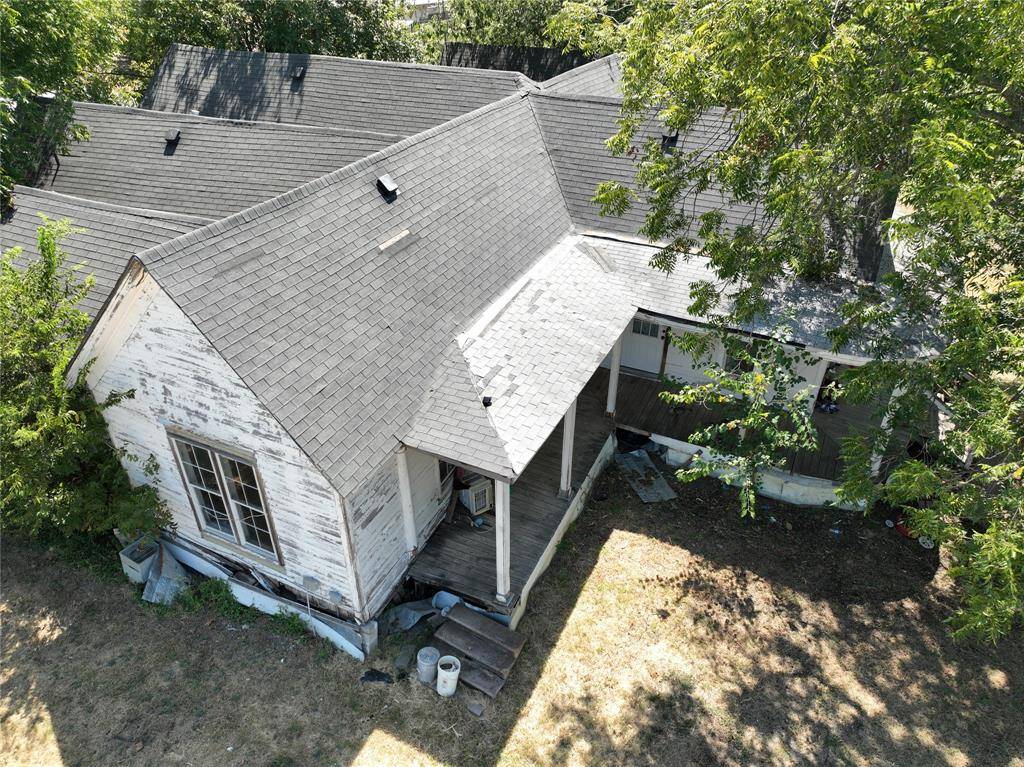 106 N Wesley Street, Itasca, TX 76055