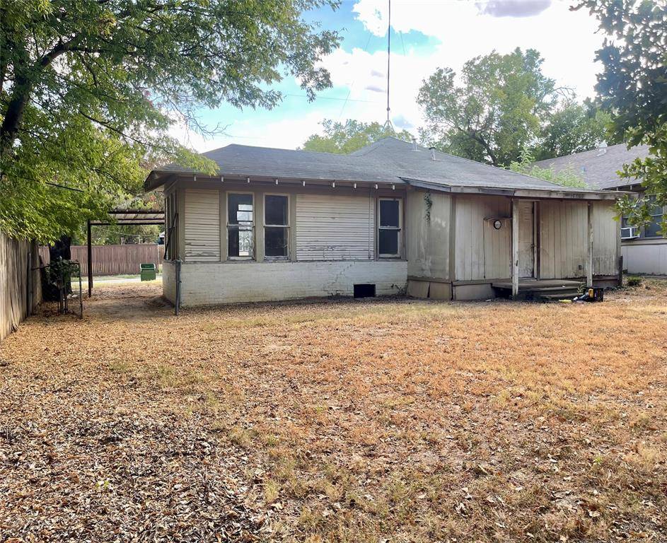 512 NW 5th Street, Mineral Wells, TX 76067