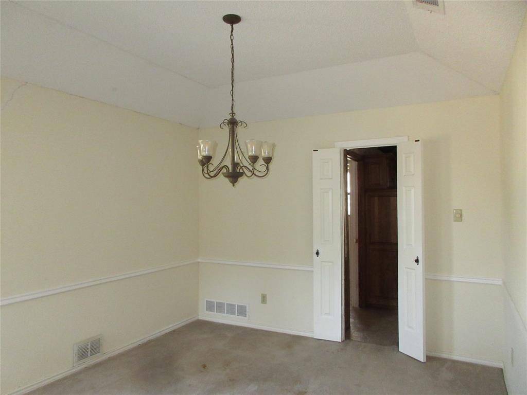 1823 Green Tree Lane, Duncanville, TX 75137