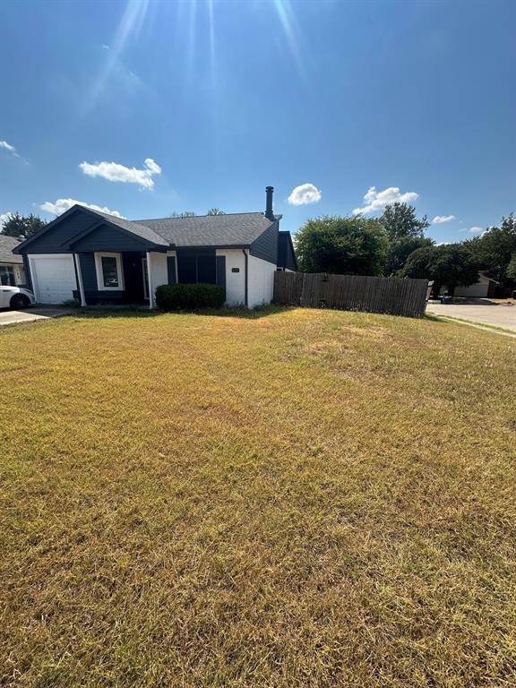 118 London Lane, Glenn Heights, TX 75154