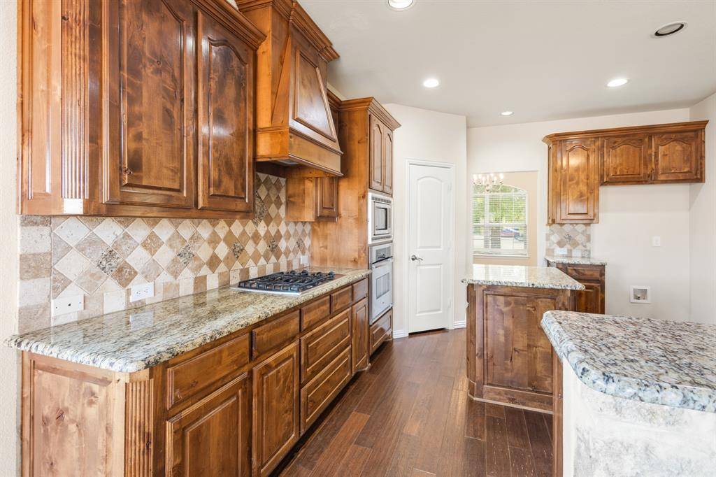 8224 Summerview Court, Fort Worth, TX 76123