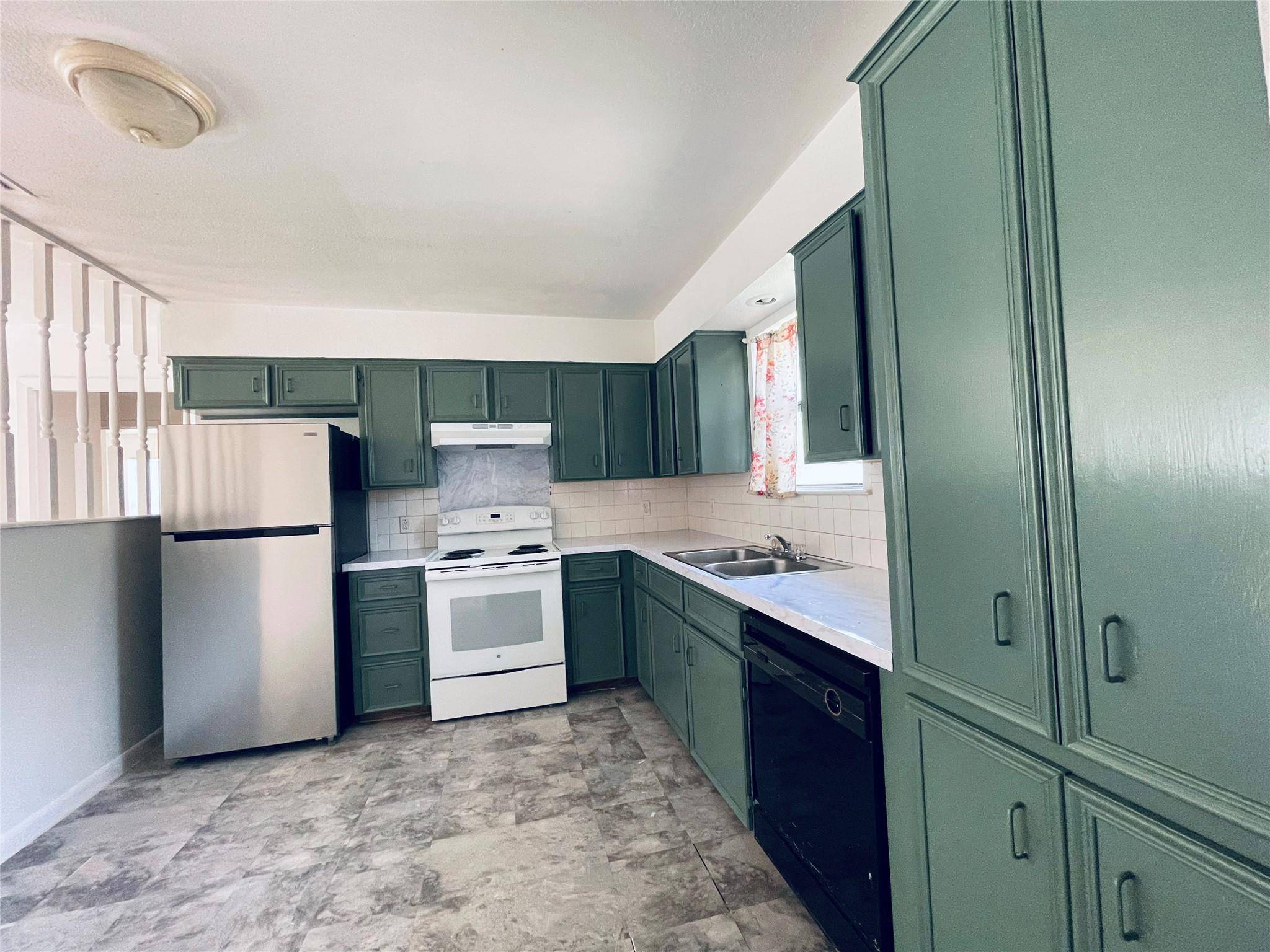 7402 Geneva DR #A, Austin, TX 78723