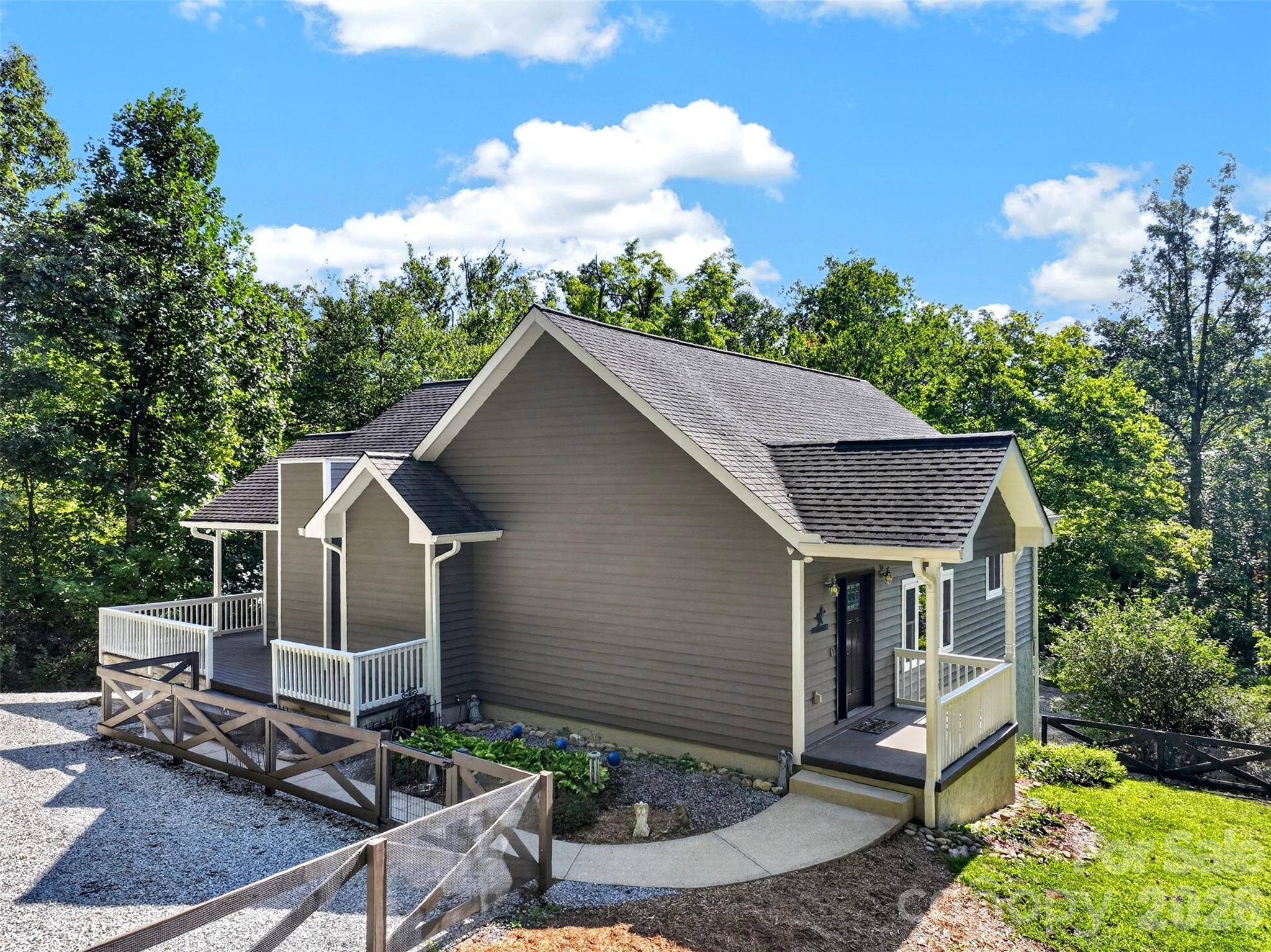 767 Hunnicut Mountain RD, Marion, NC 28752