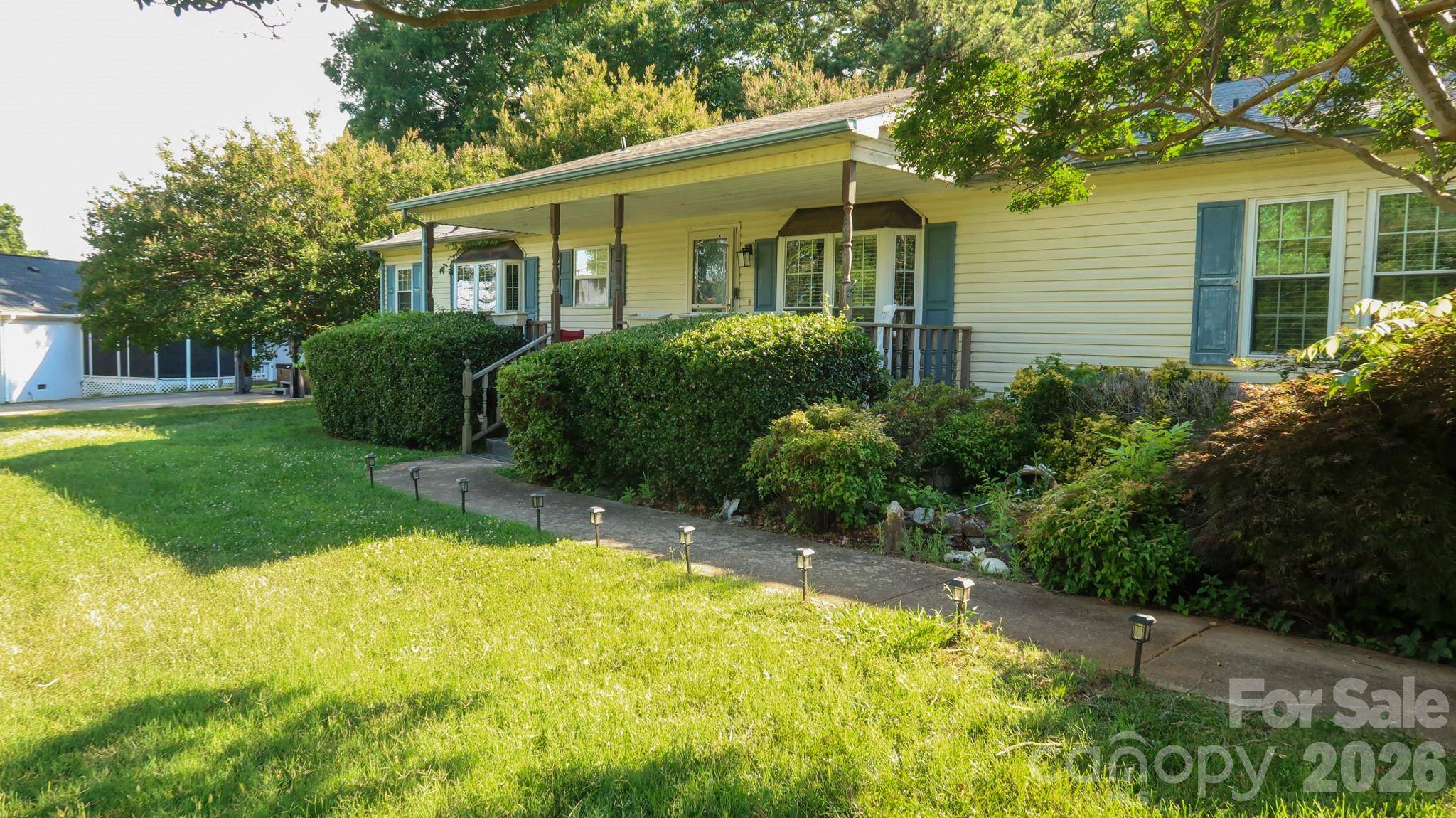 114 Tamer RD, Mooresville, NC 28117