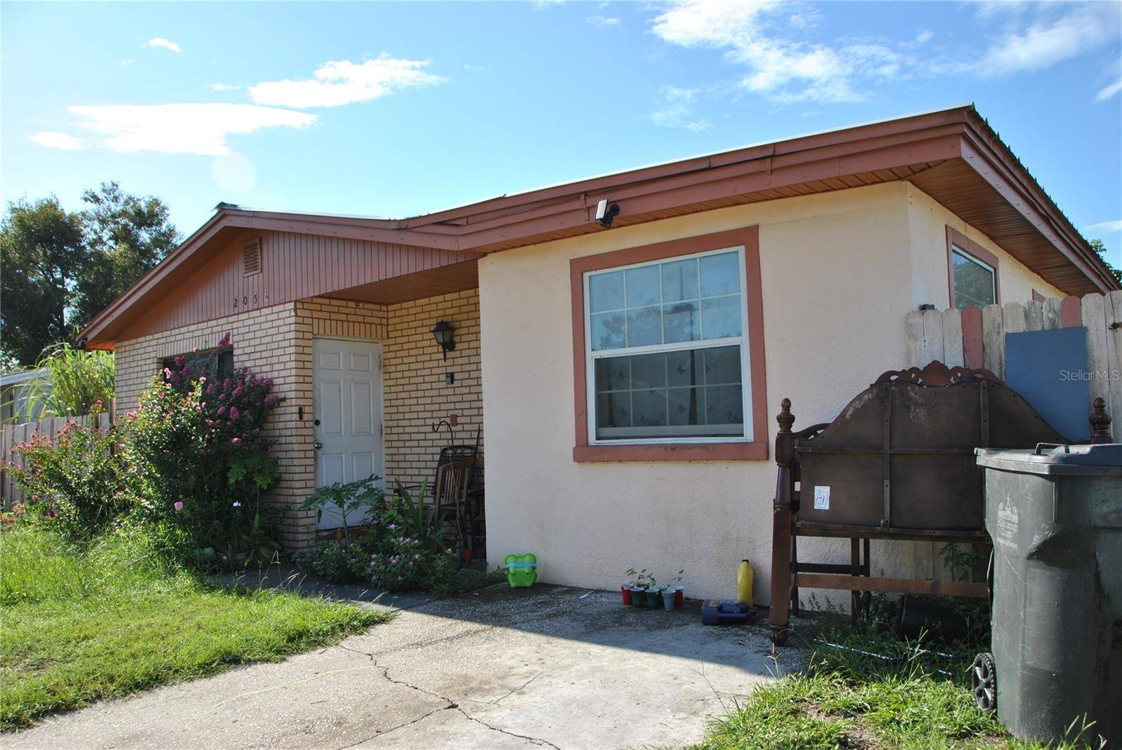 2056 BALFOUR CIR, Tampa, FL 33619