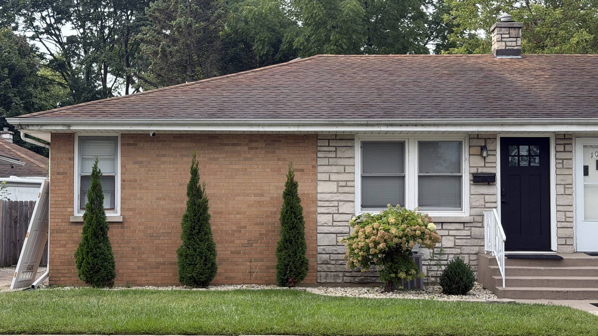 1015 18th ST, North Chicago, IL 60064