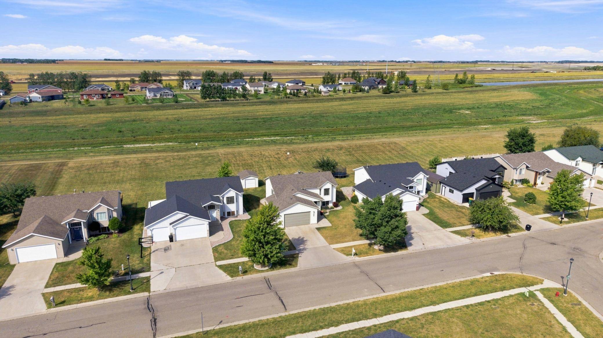 3858 12TH ST W, West Fargo, ND 58078