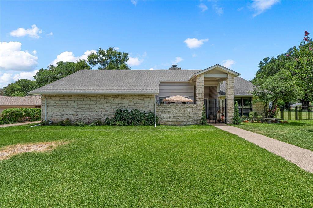 2812 Chimney Hill Drive, Waco, TX 76708