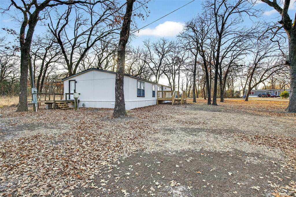 237 Wildflower Drive, Gun Barrel City, TX 75156