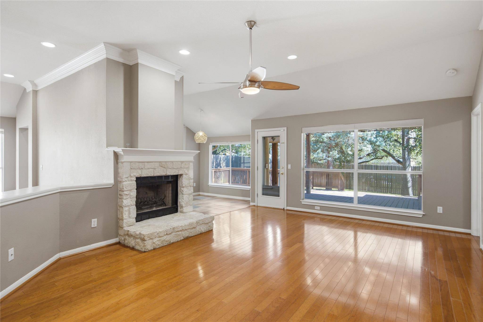 6032 Roxbury LN, Austin, TX 78739