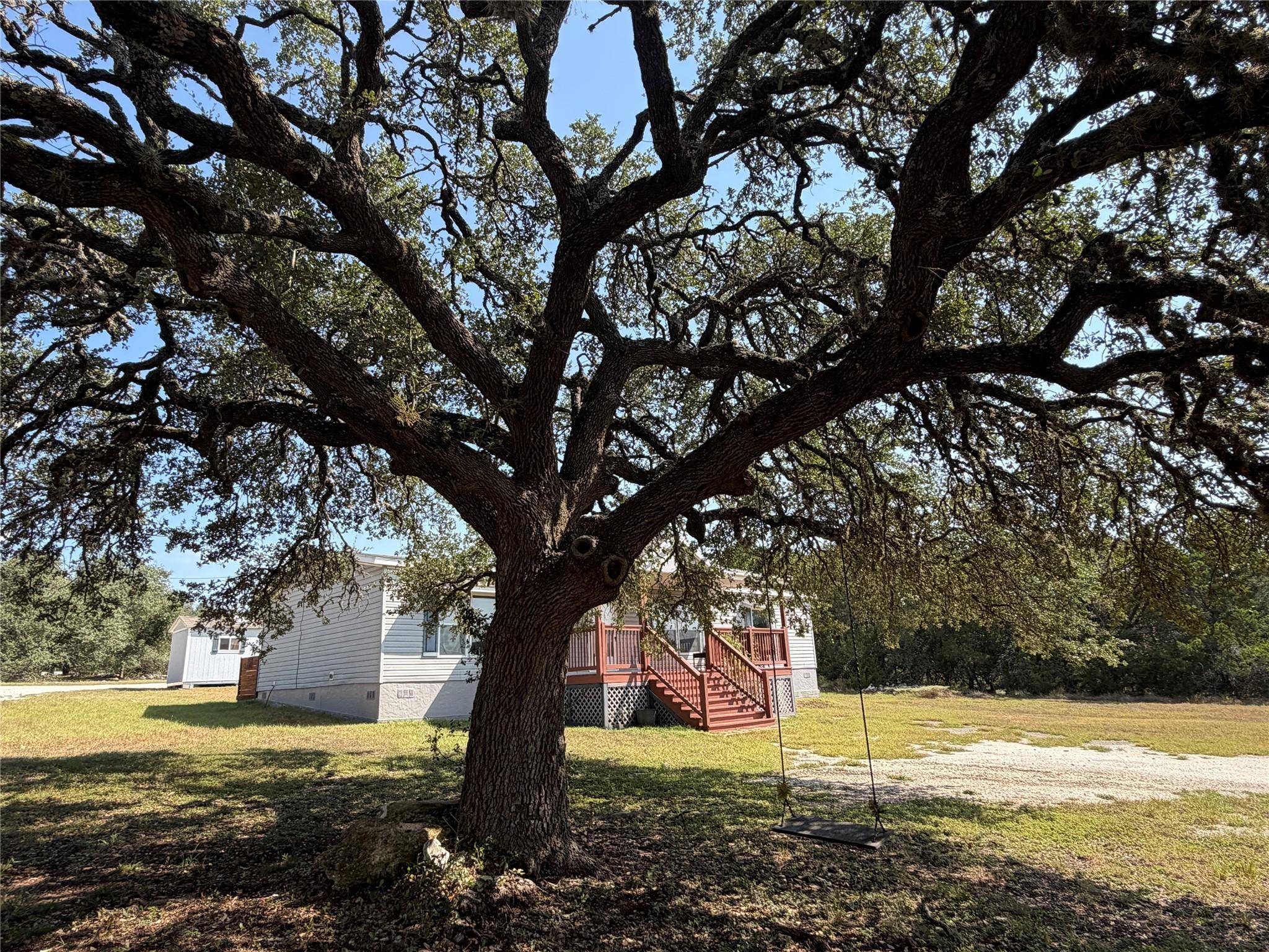873-879 Lonesome TRL, Driftwood, TX 78619