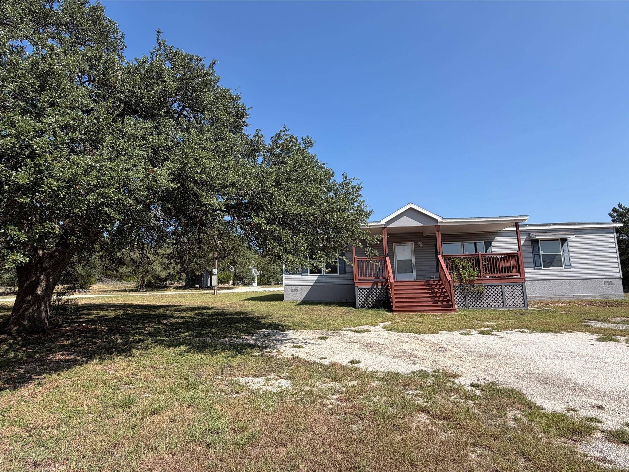 873-879 Lonesome TRL, Driftwood, TX 78619