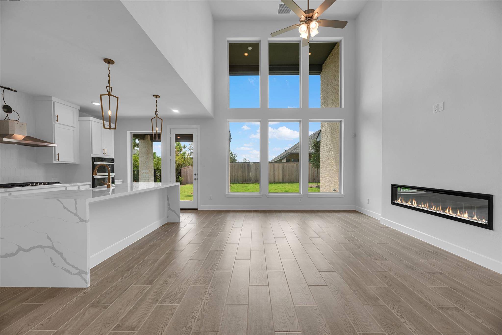 8124 Royal Mint CV, Lago Vista, TX 78645