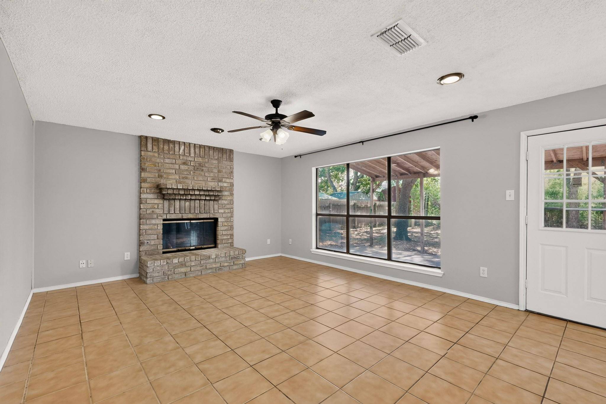 1219 Bell Rock CIR, Pflugerville, TX 78660