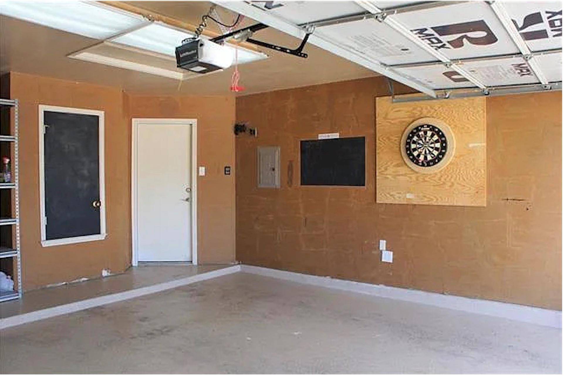 1015 Remington DR, Leander, TX 78641