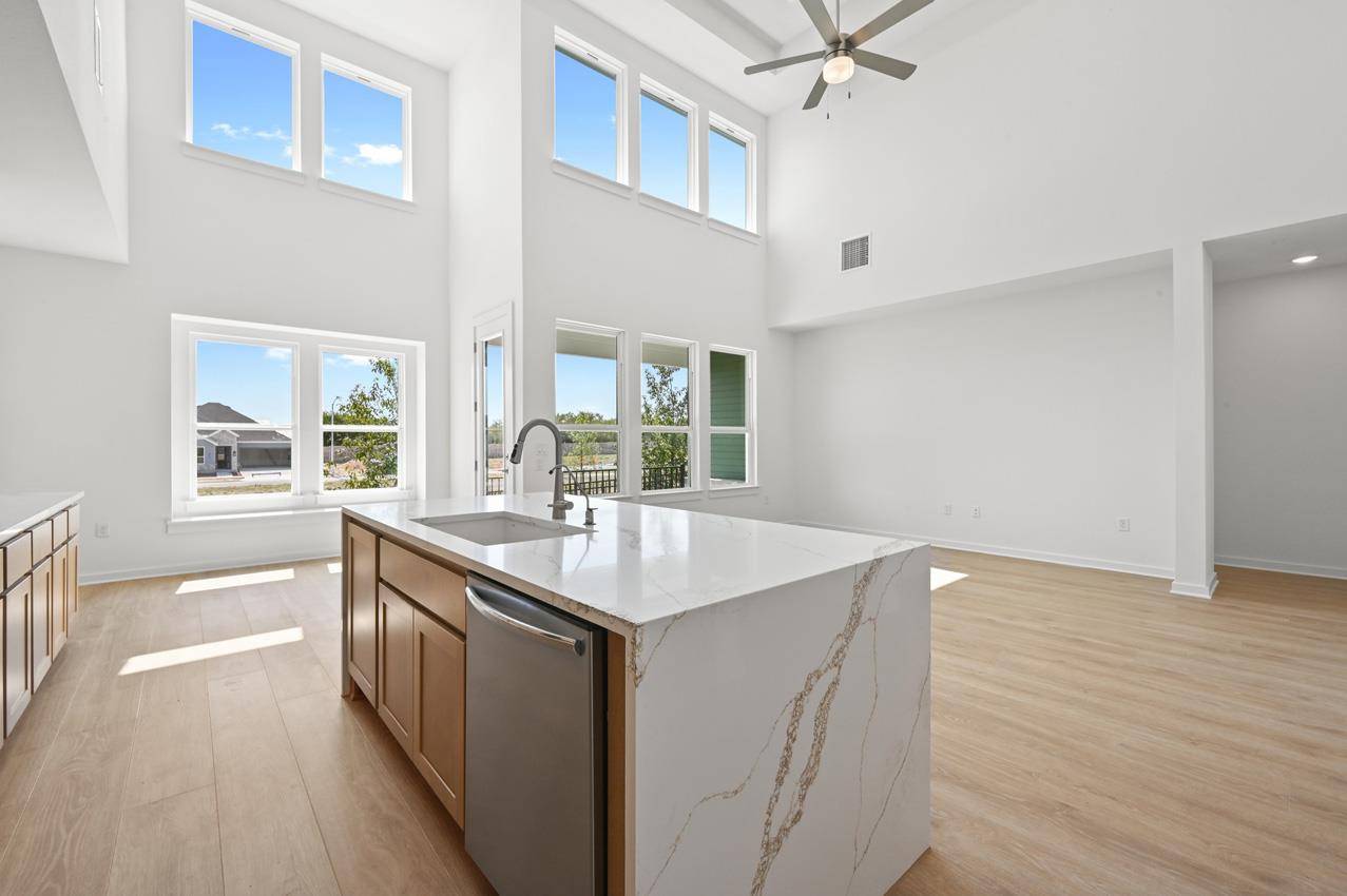 6313 McMurtry ST, Austin, TX 78747