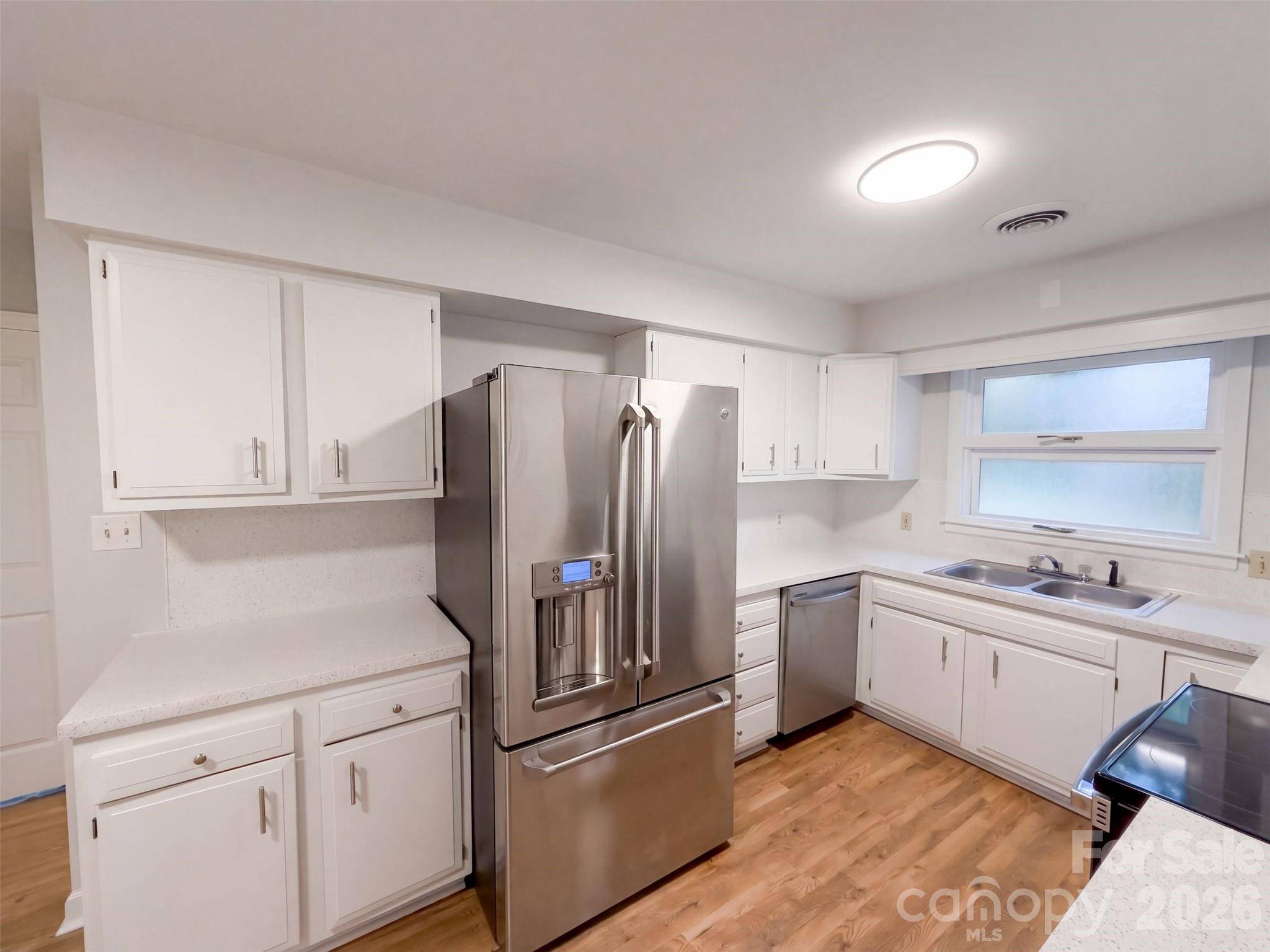 1524 Mt Holly Huntersville RD, Charlotte, NC 28214