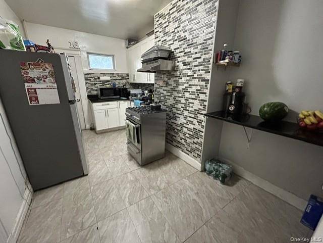 5316 Haspel ST, Elmhurst, NY 11373