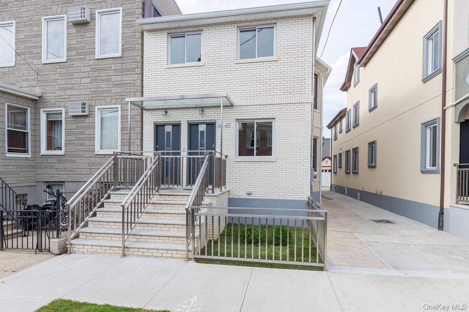 6147 56th AVE, Maspeth, NY 11378
