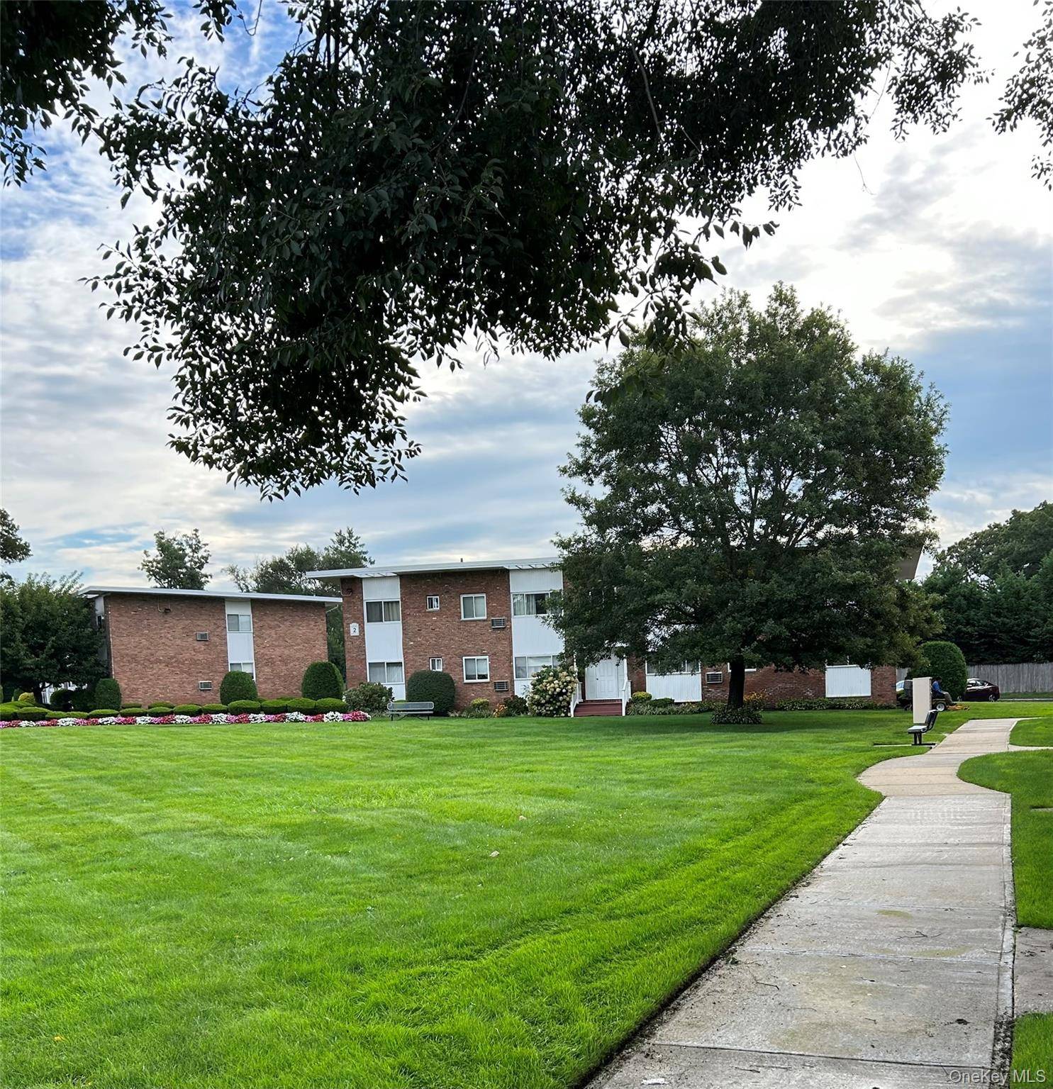 355 Route 111 Unit #30 Route 111 #30, Smithtown, NY 11787