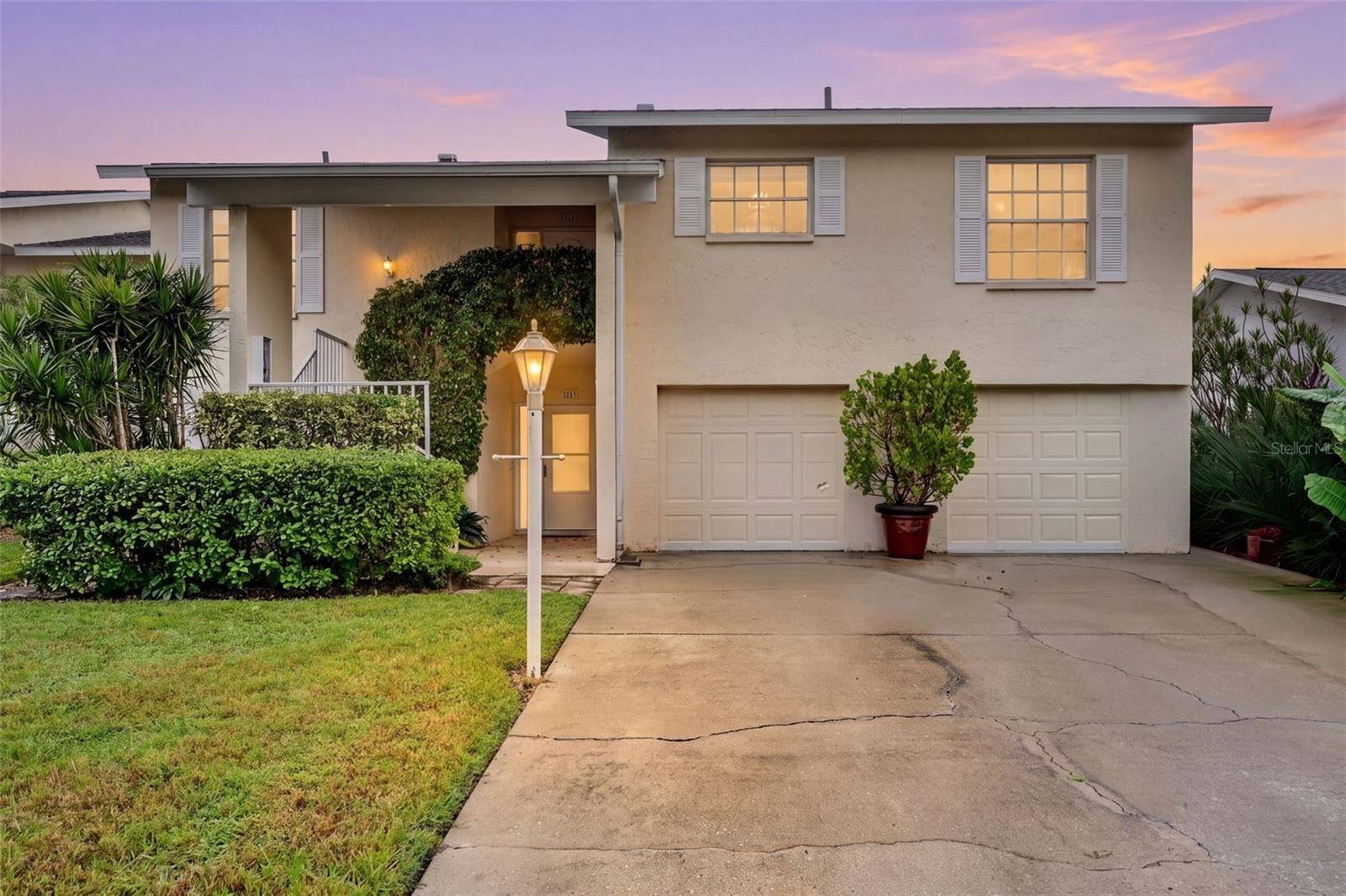 7283 ELEANOR CIR, Sarasota, FL 34243