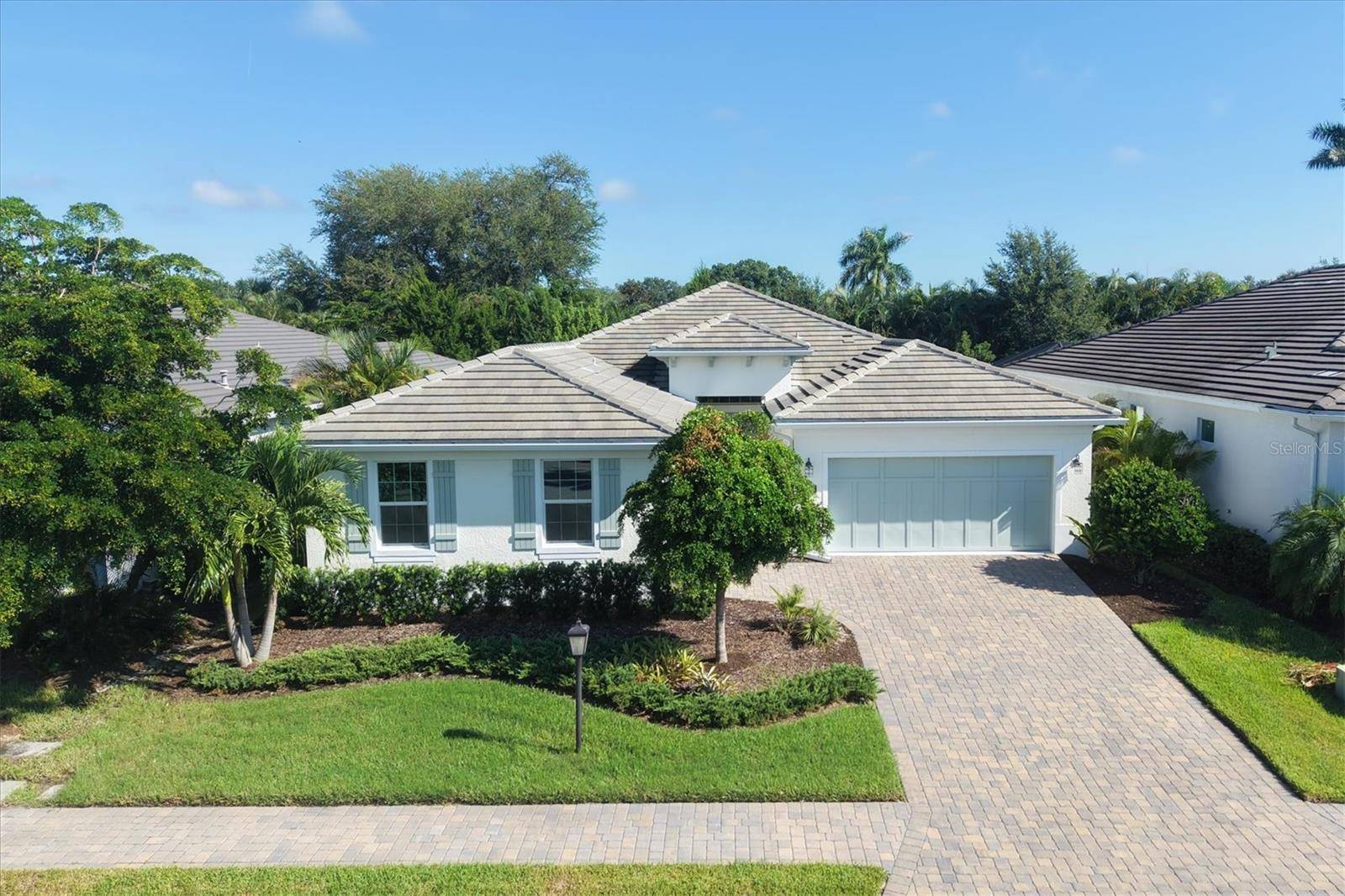 7717 SANDHILL LAKE DR, Sarasota, FL 34241