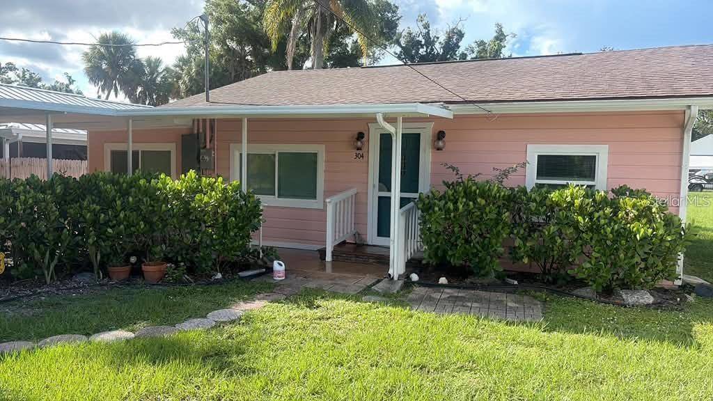 304 MOUNT PLEASANT RD, Nokomis, FL 34275