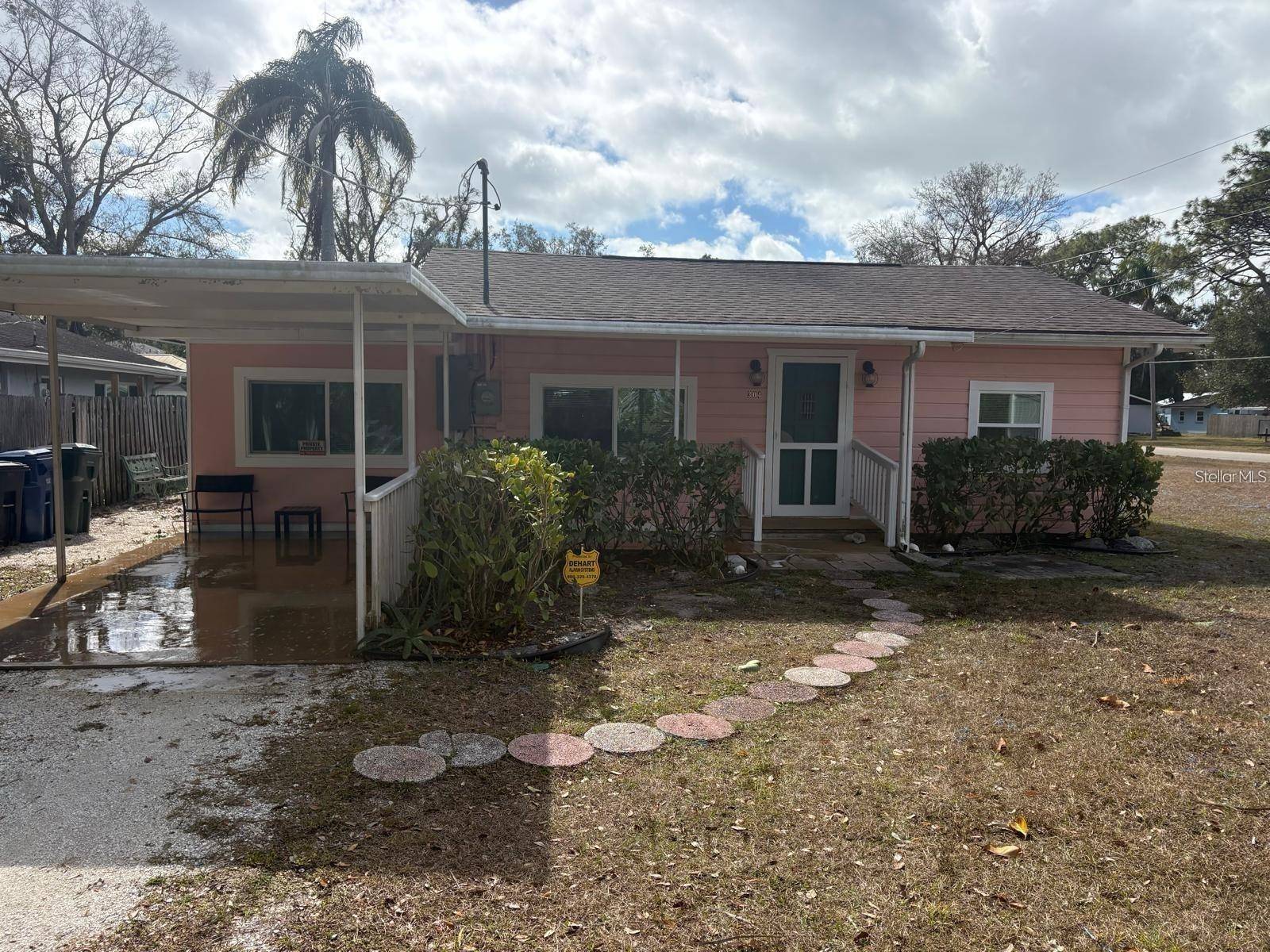 304 MOUNT PLEASANT RD, Nokomis, FL 34275