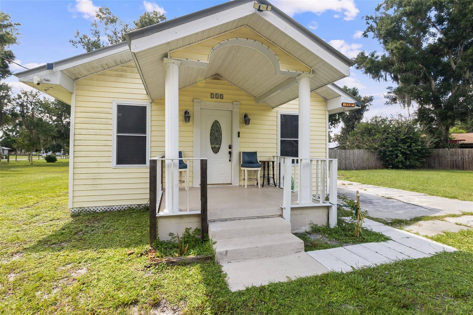 715 N JOHNSON AVE, Arcadia, FL 34266