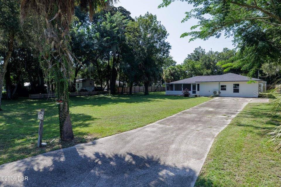 430 WHEELER ST, De Leon Springs, FL 32130