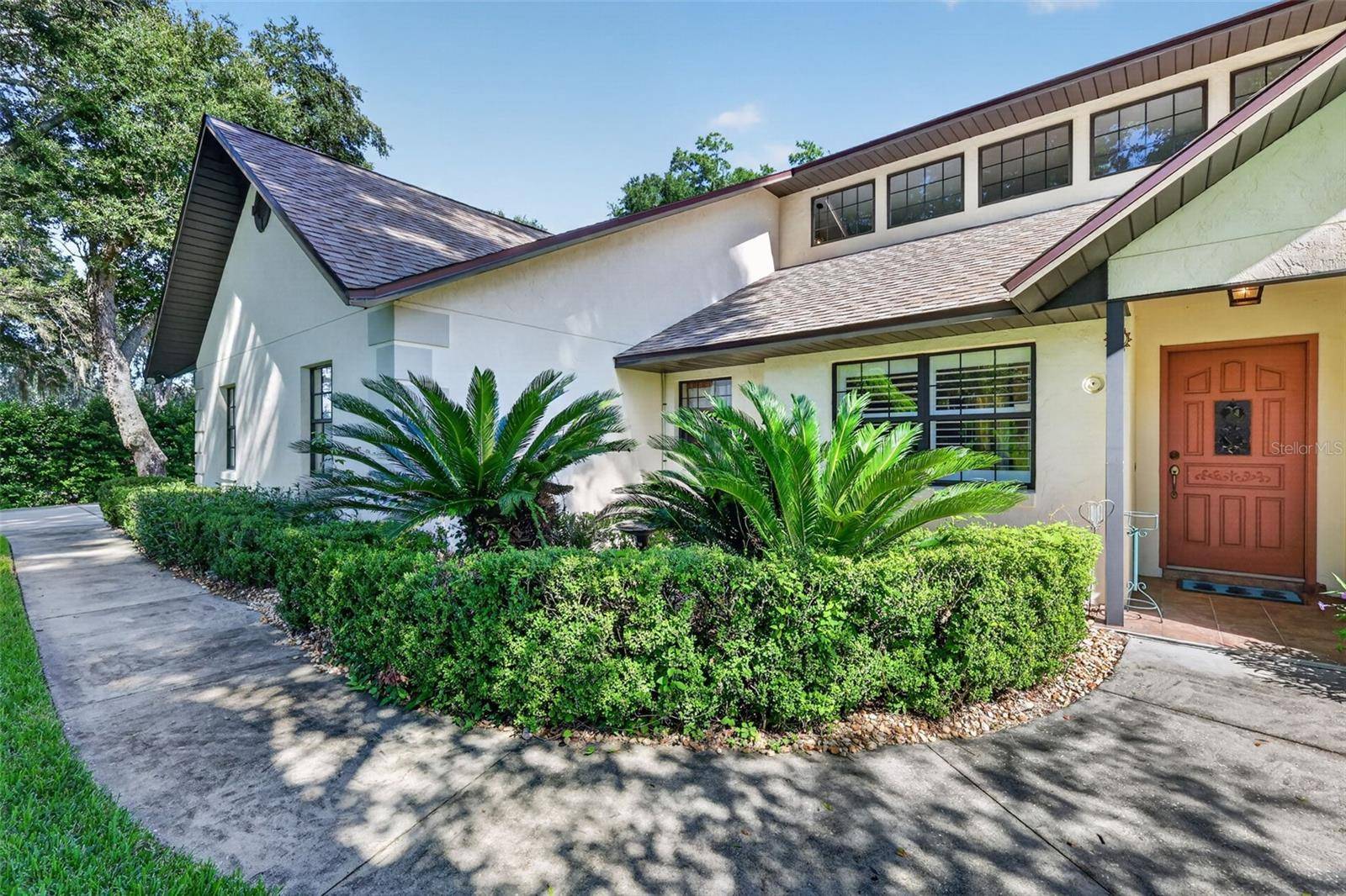 1039 LINDA GLEN AVE, Fruitland Park, FL 34731