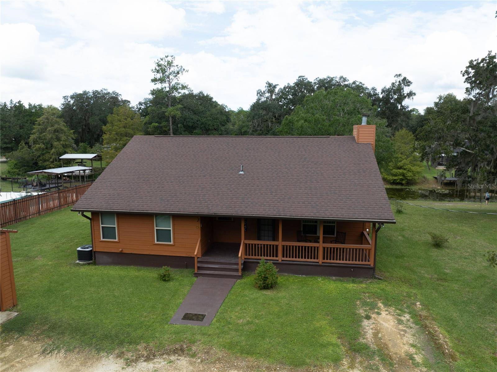 5930 ISLAND RD, Melrose, FL 32666
