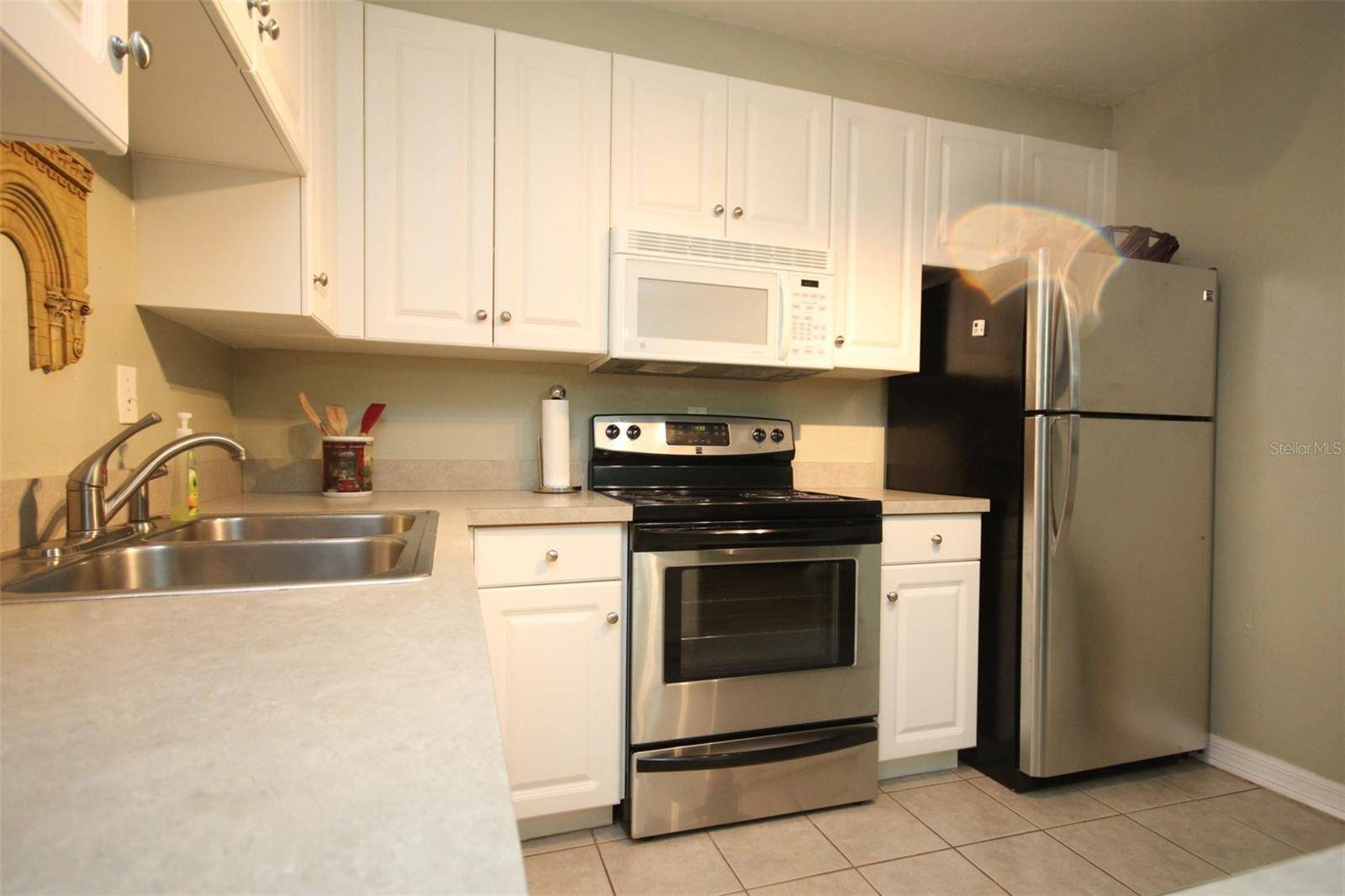 501 SW 75TH ST #B-12, Gainesville, FL 32607