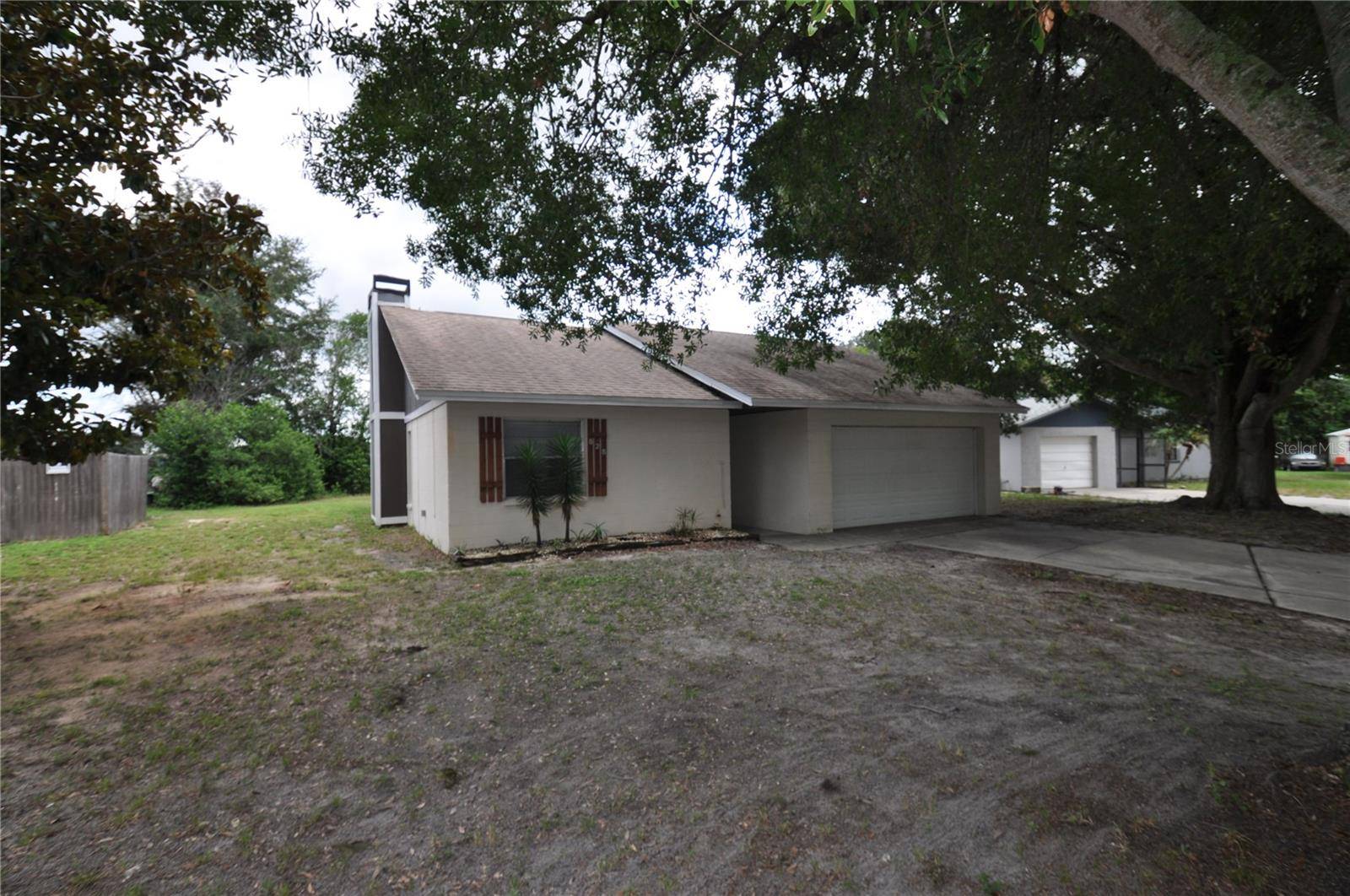 828 CINNAMON DR E, Winter Haven, FL 33880