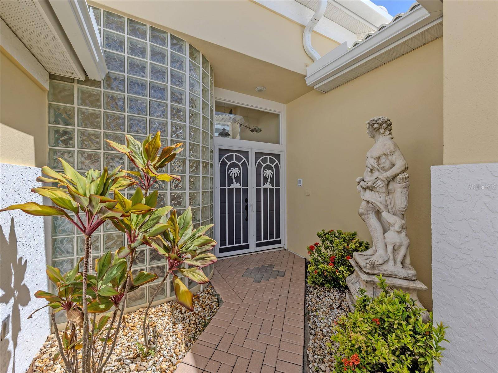 228 VESTAVIA DR, Venice, FL 34292