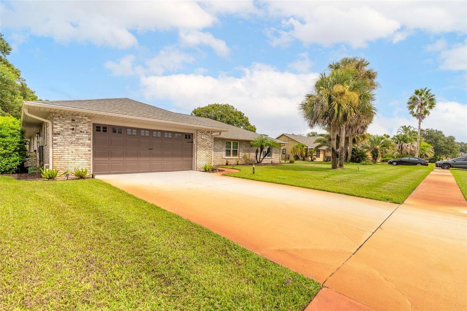 754 PELICAN BAY DR, Daytona Beach, FL 32119