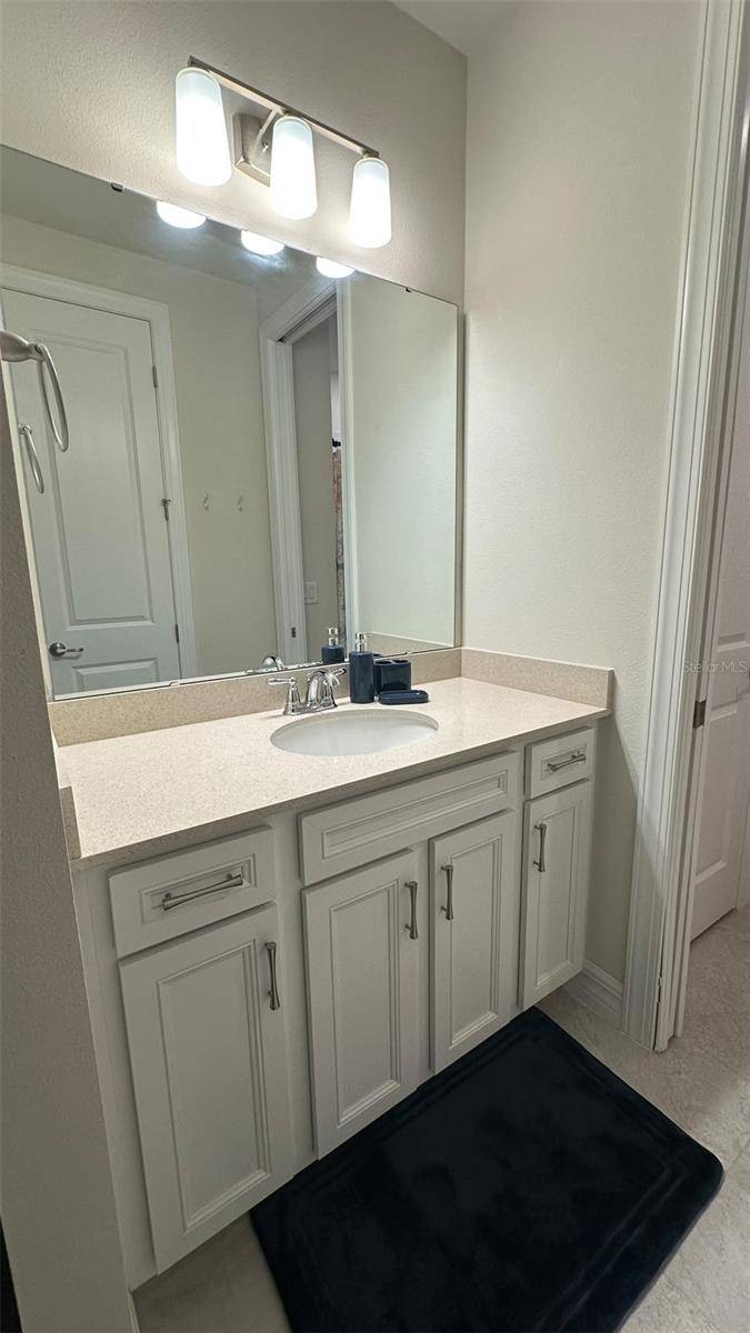 8083 LEAF GROVE CIR, Orlando, FL 32836