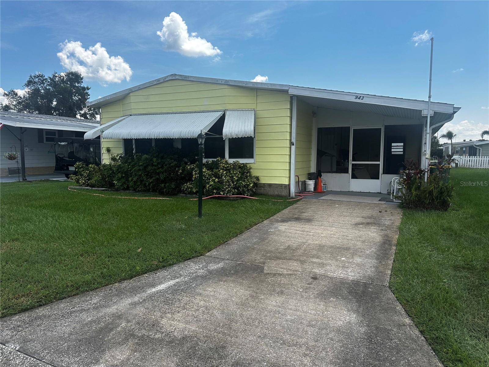 943 JACARANDA DR, Barefoot Bay, FL 32976