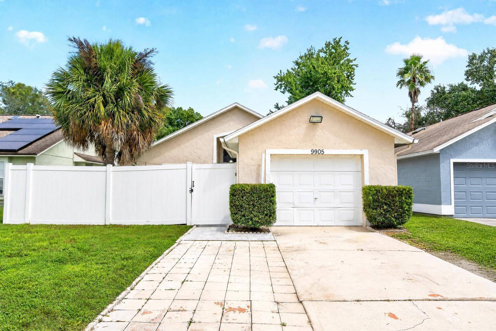 9905 DEAN ACRE DR, Orlando, FL 32825
