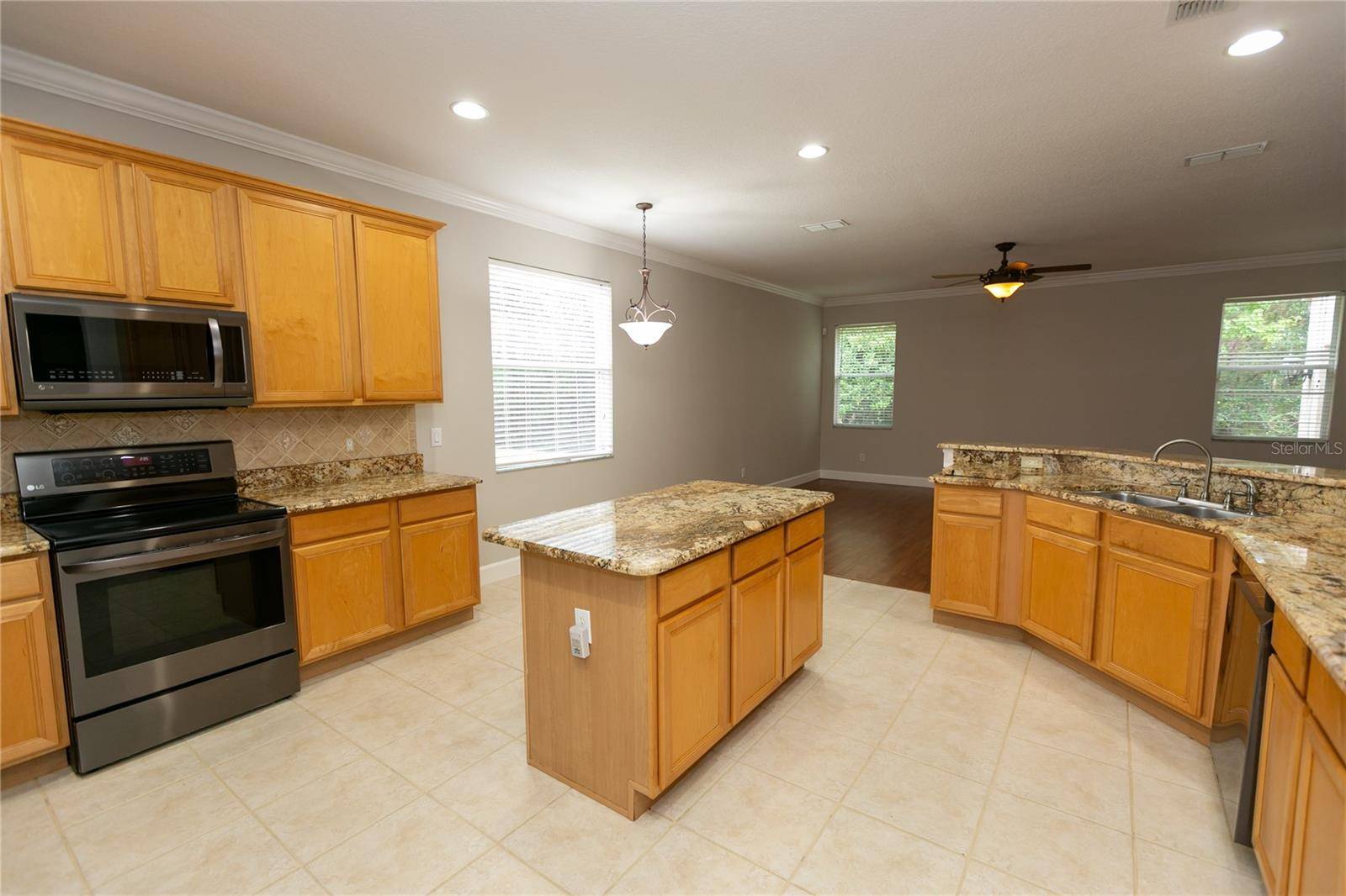 3551 WADING HERON TER, Oviedo, FL 32766