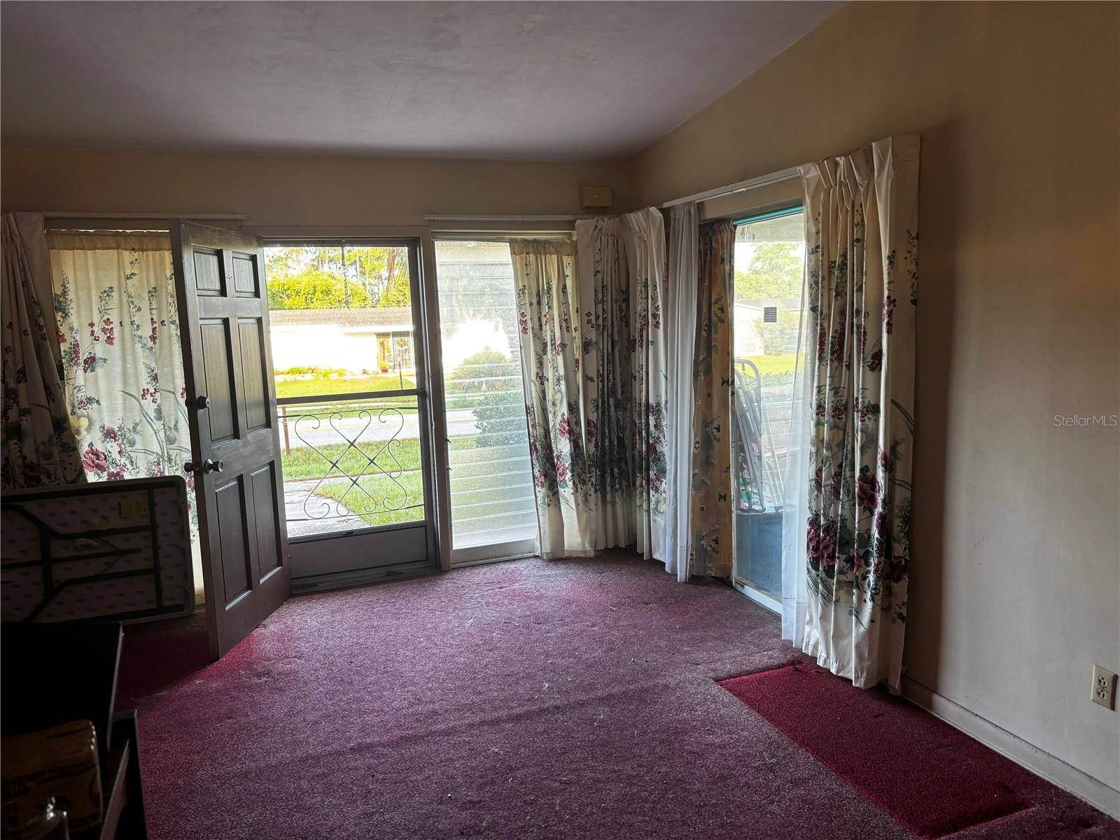 1077 WHITEWOOD DR, Deltona, FL 32725
