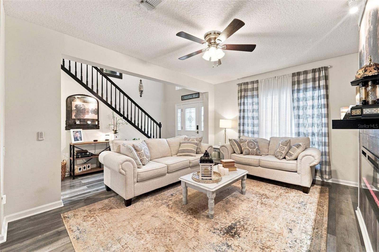 3232 HERONS POINT CIR, Kissimmee, FL 34741