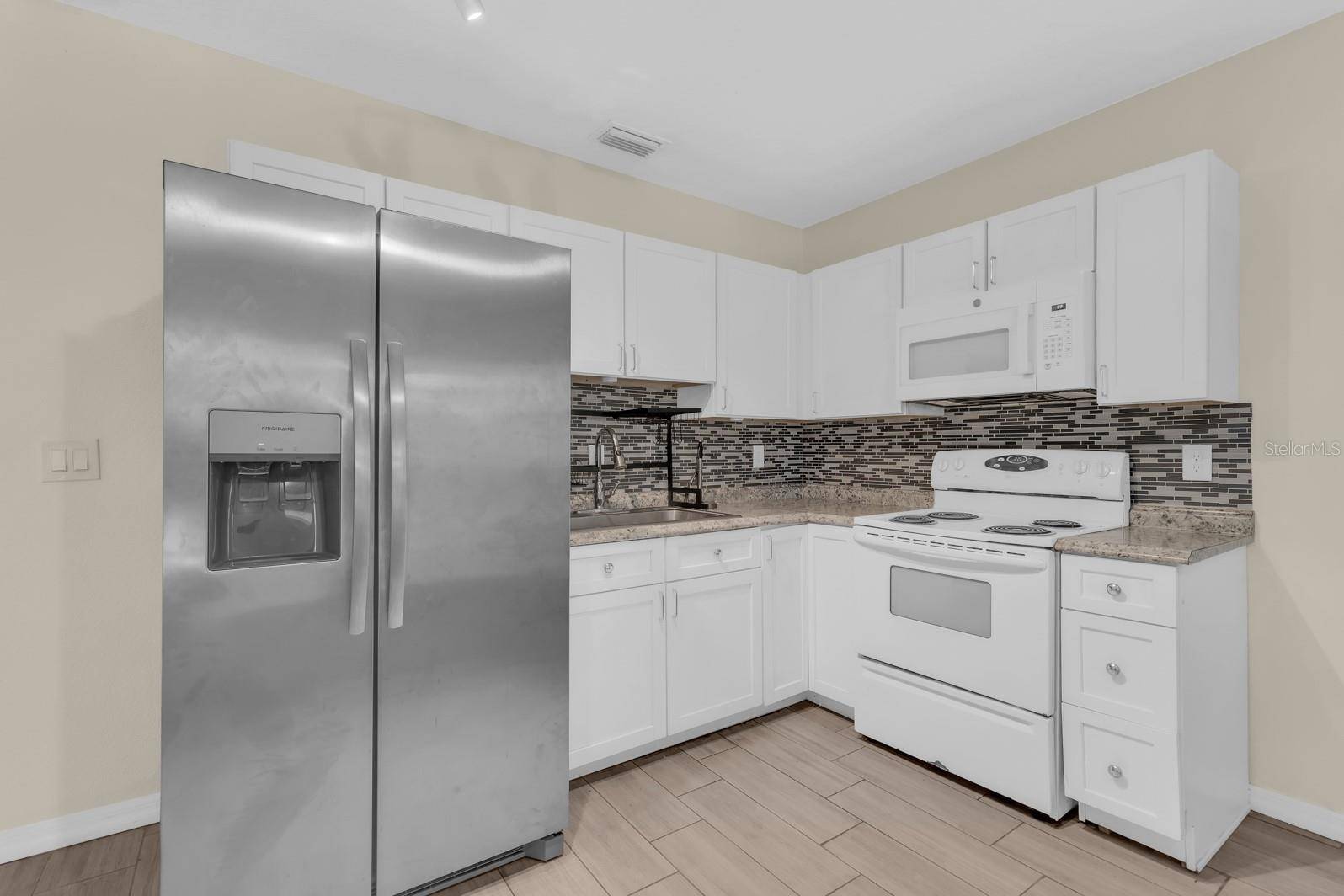 613 E 2ND ST #203, Sanford, FL 32771