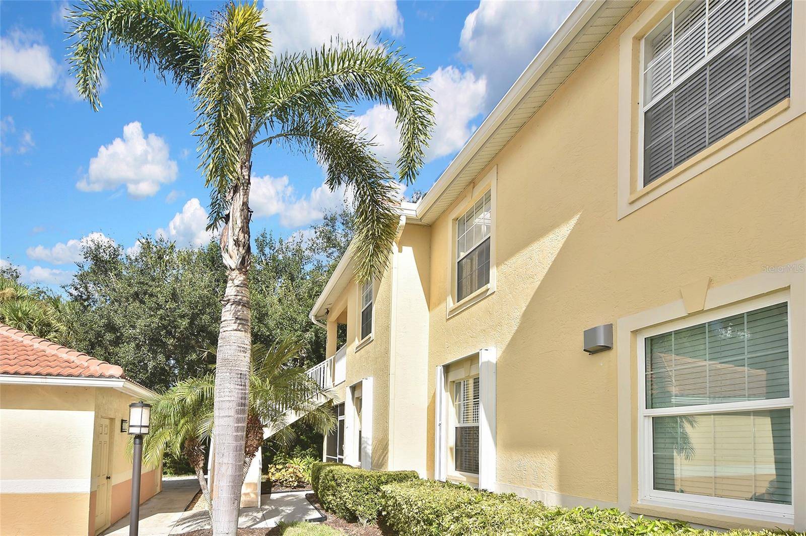 903 CASA DEL LAGO WAY #903, Venice, FL 34292