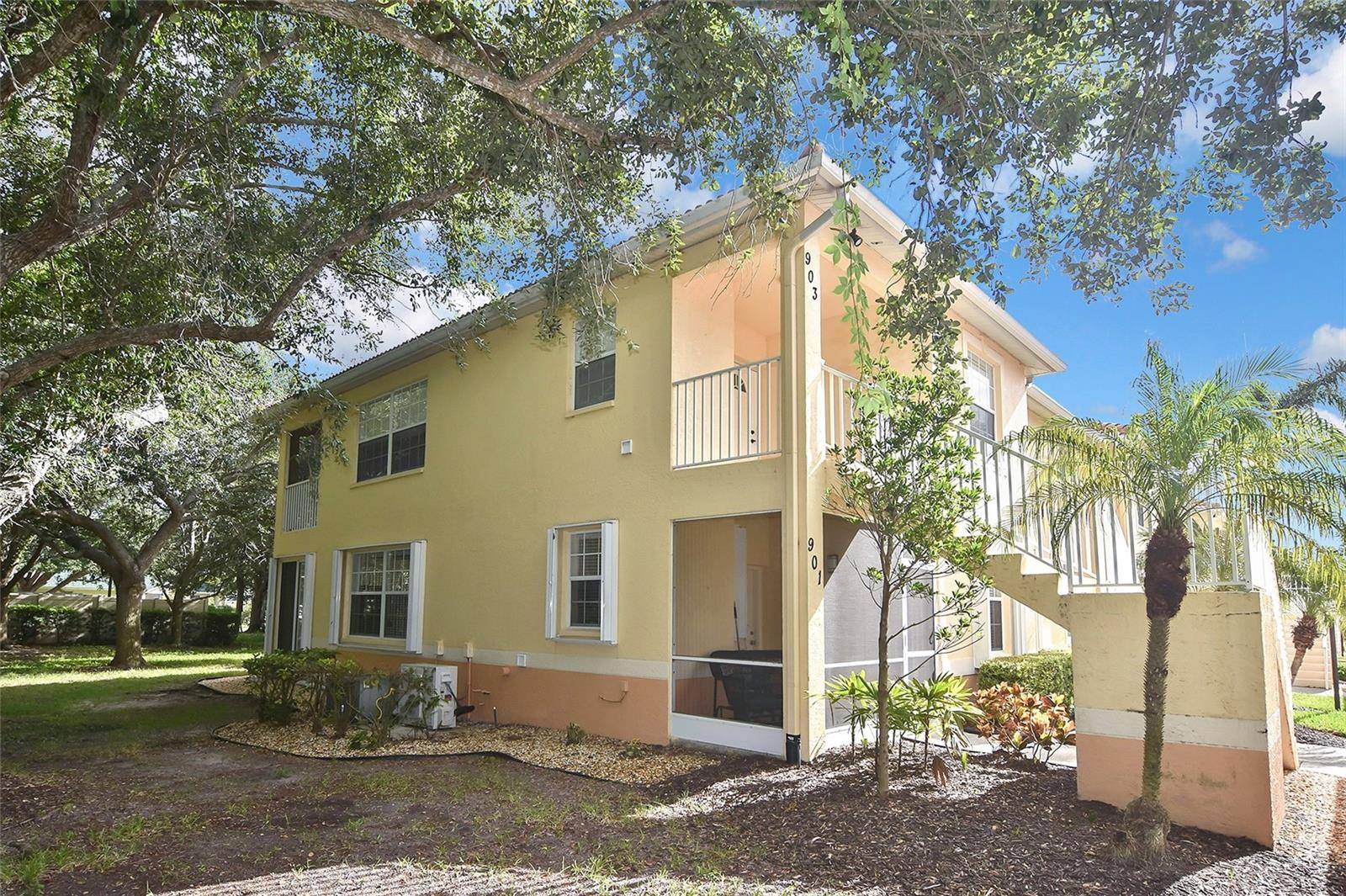 903 CASA DEL LAGO WAY #903, Venice, FL 34292