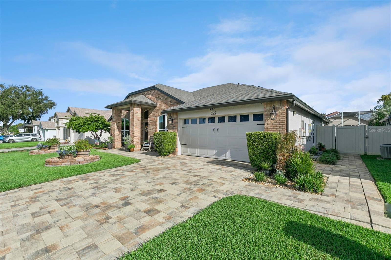 725 HALLOWELL CIR, Orlando, FL 32828