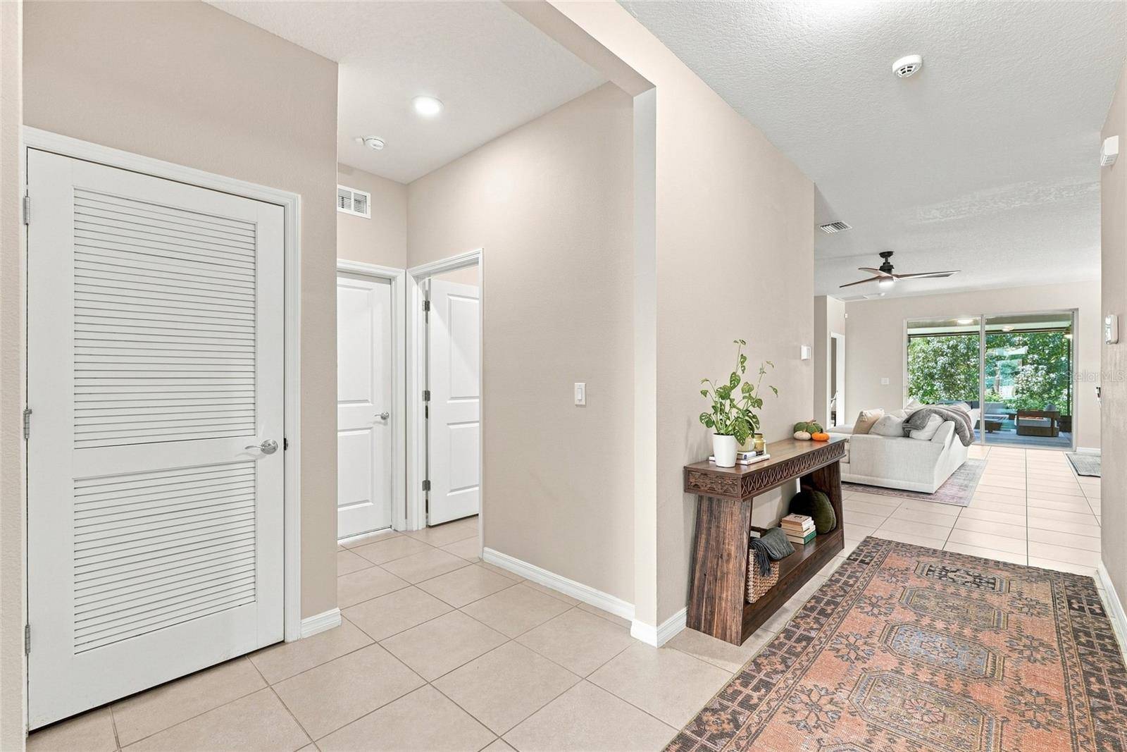 12387 EASTPOINTE DR, Dade City, FL 33525